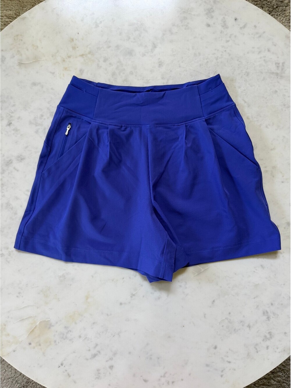 Athleta Fairway Golf Shorts in Blue- Size 4 - EUC